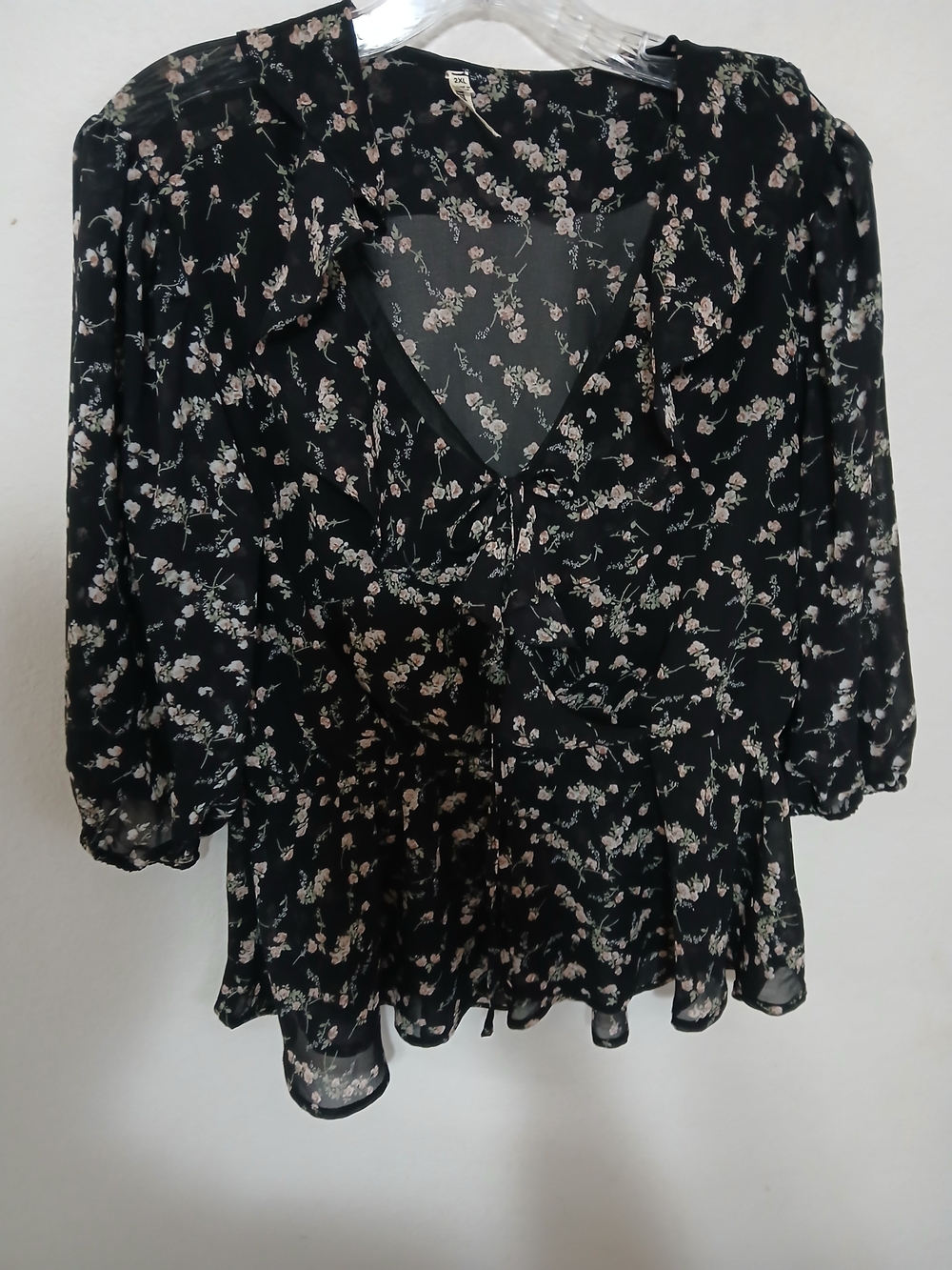 BLUEBELL Womens 2x Black Floral V-Neck Peplum Blouse Tie Front